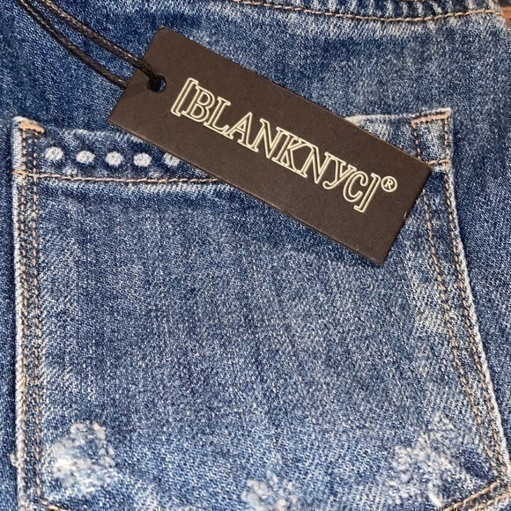 Blank Nyc Zip Front Raw Hem Denim Miniskirt In People Champ Blue NEW w/tags (26) - Picture 9 of 12